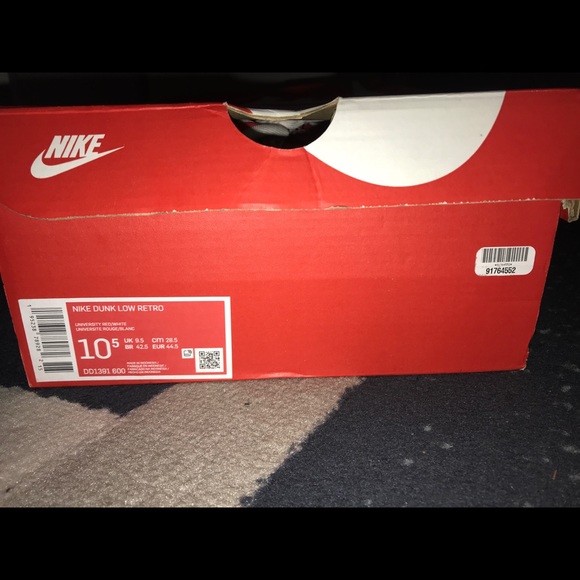 Nike dunk lows university red/white